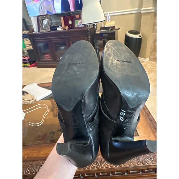 Women’s Bruno Magli Black Italian Mary Jane Heels. Size 40 ( 9 ) - Picture 6 of 6